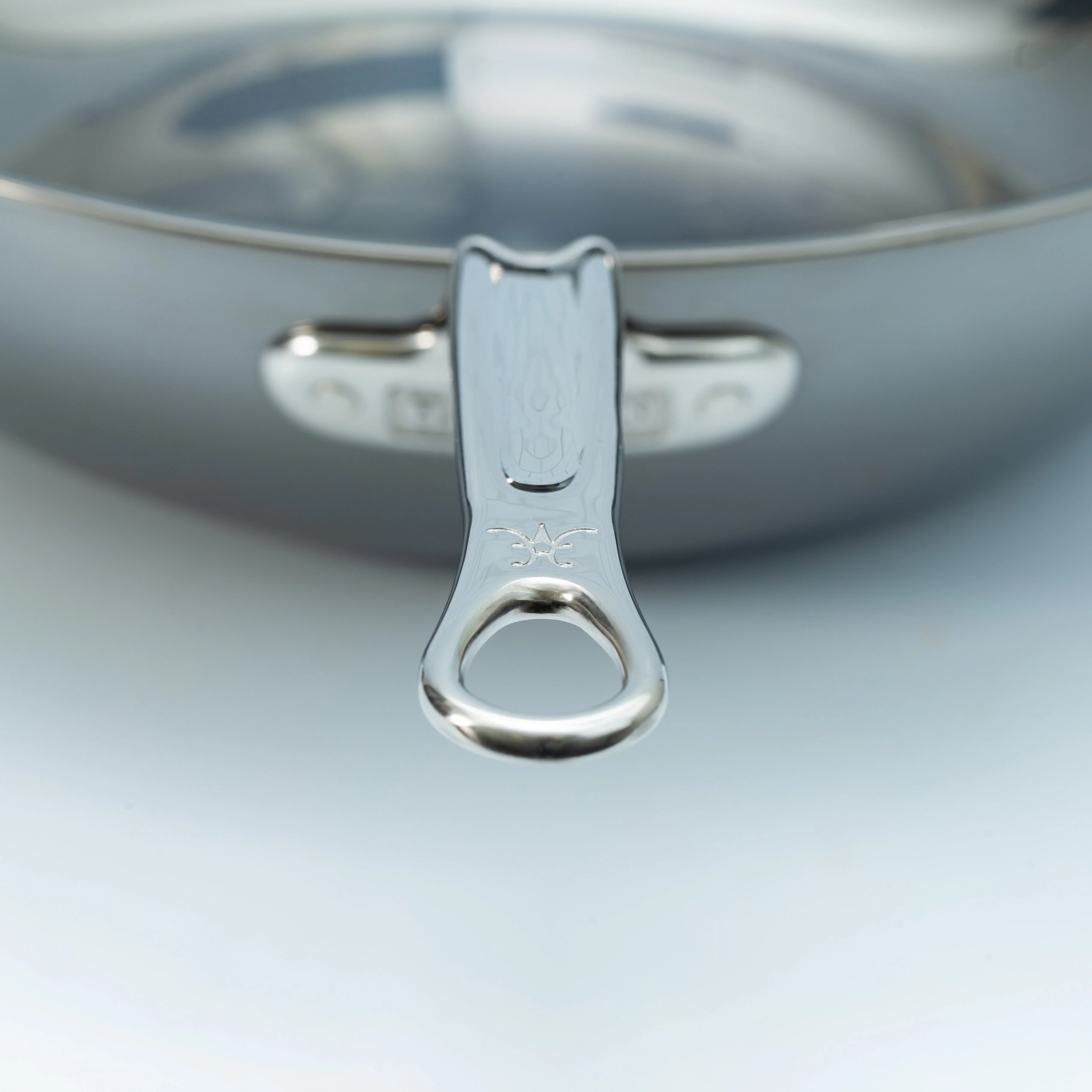Hestan NanoBond Titanium Induction Chef's Pan, 36cm/7.2L - Image 8
