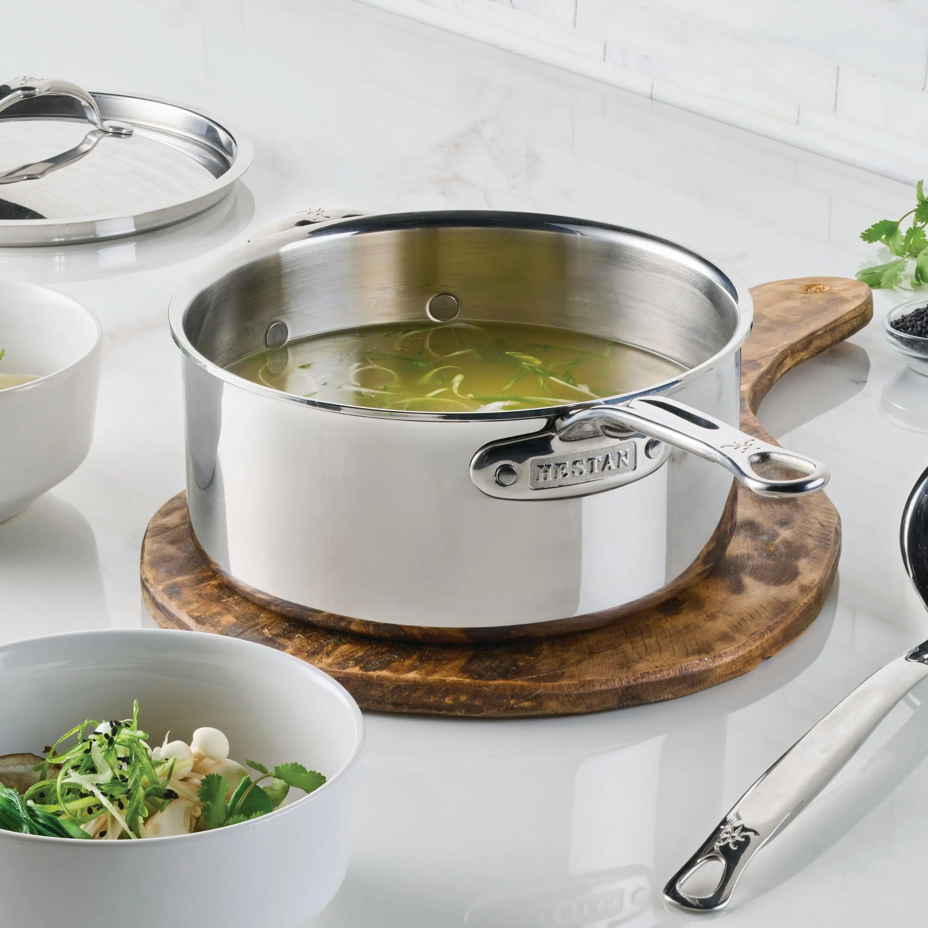ProBond® Luxe Induction Stainless Steel Saucepan with Lid & Helper Handle - 22cm - Image 11