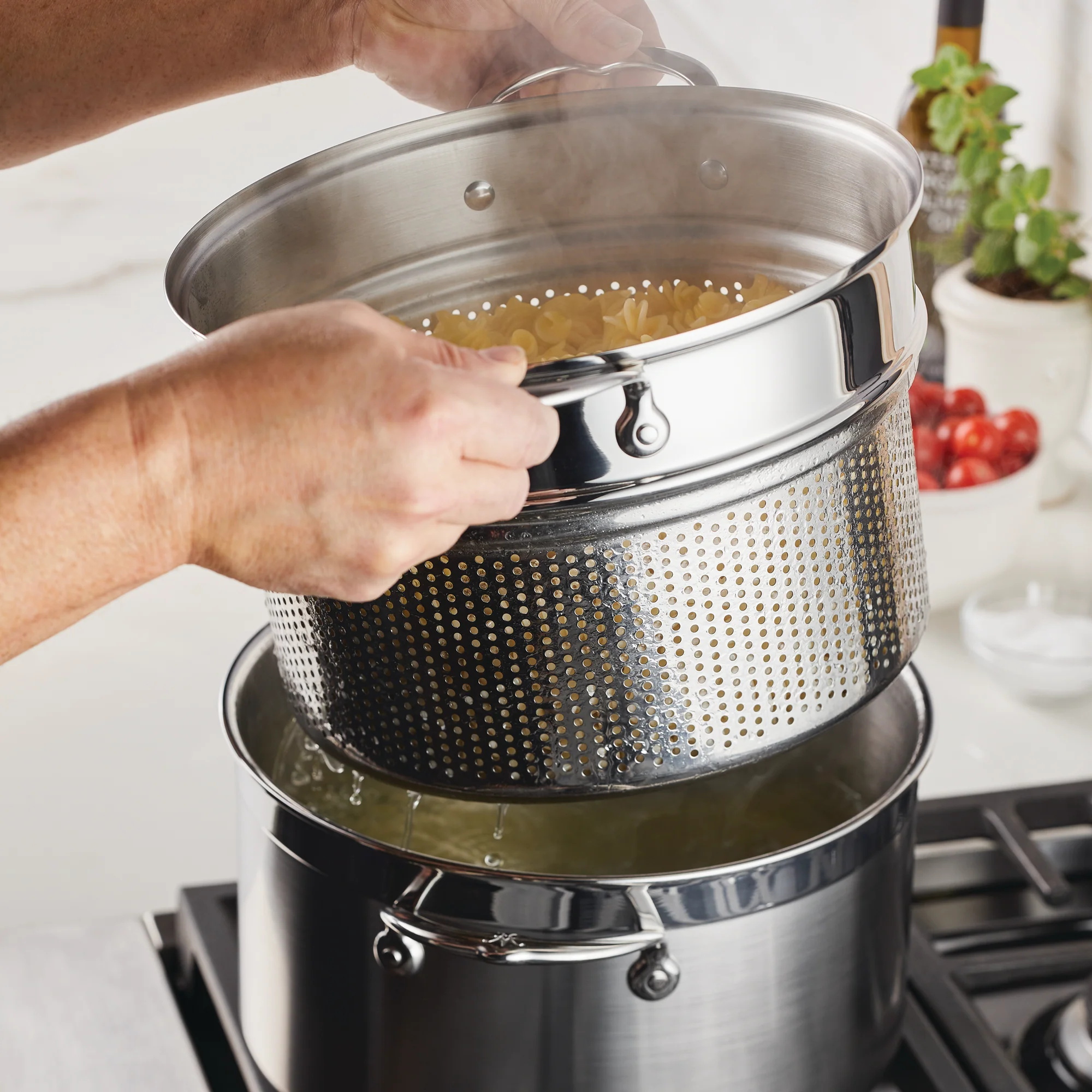 Hestan Stainless Steel Pasta Insert - Fits 26cm/7.6L Stockpots - Image 7