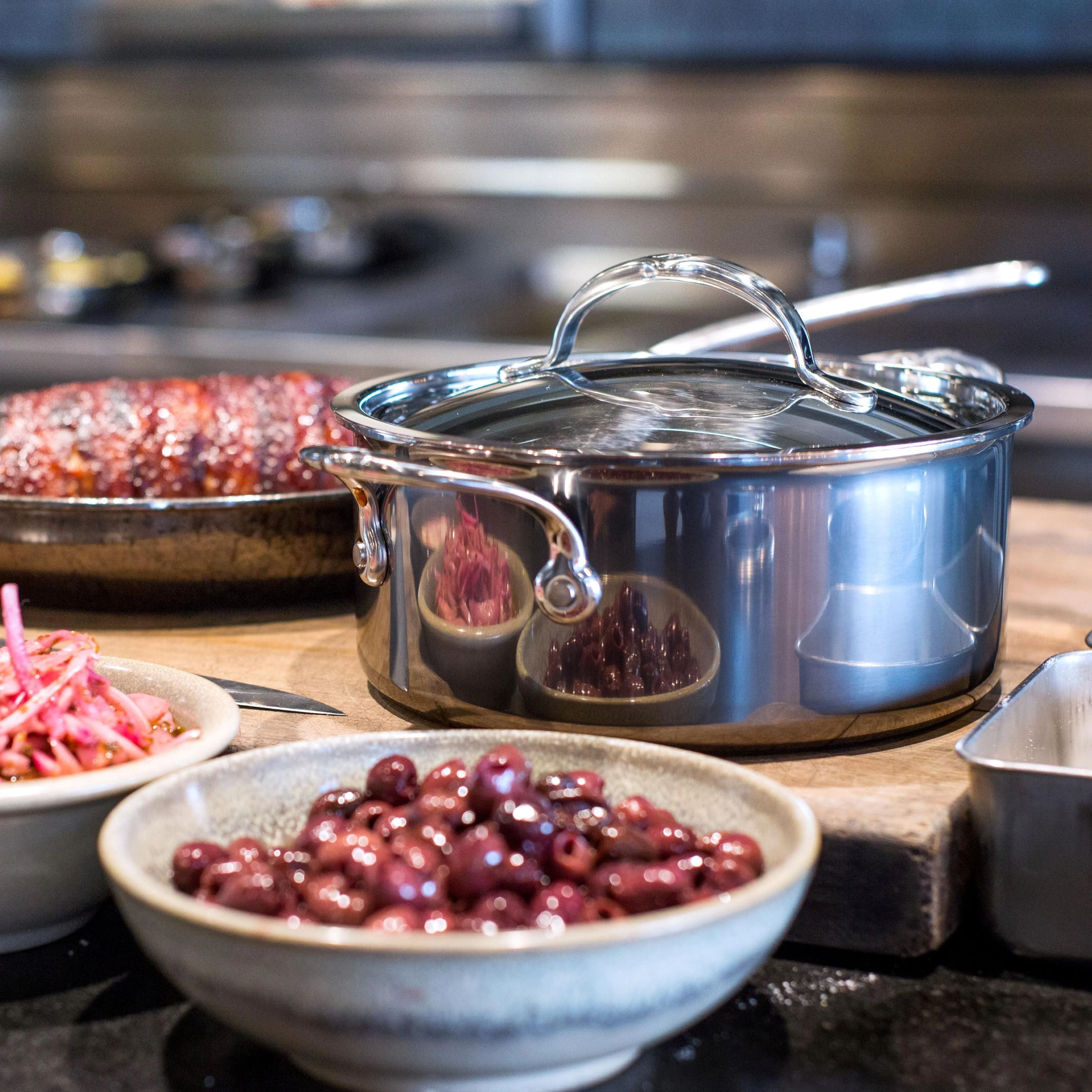 Hestan NanoBond Titanium Induction Soup Pot & Lid - 20cm/2.8L - Image 4