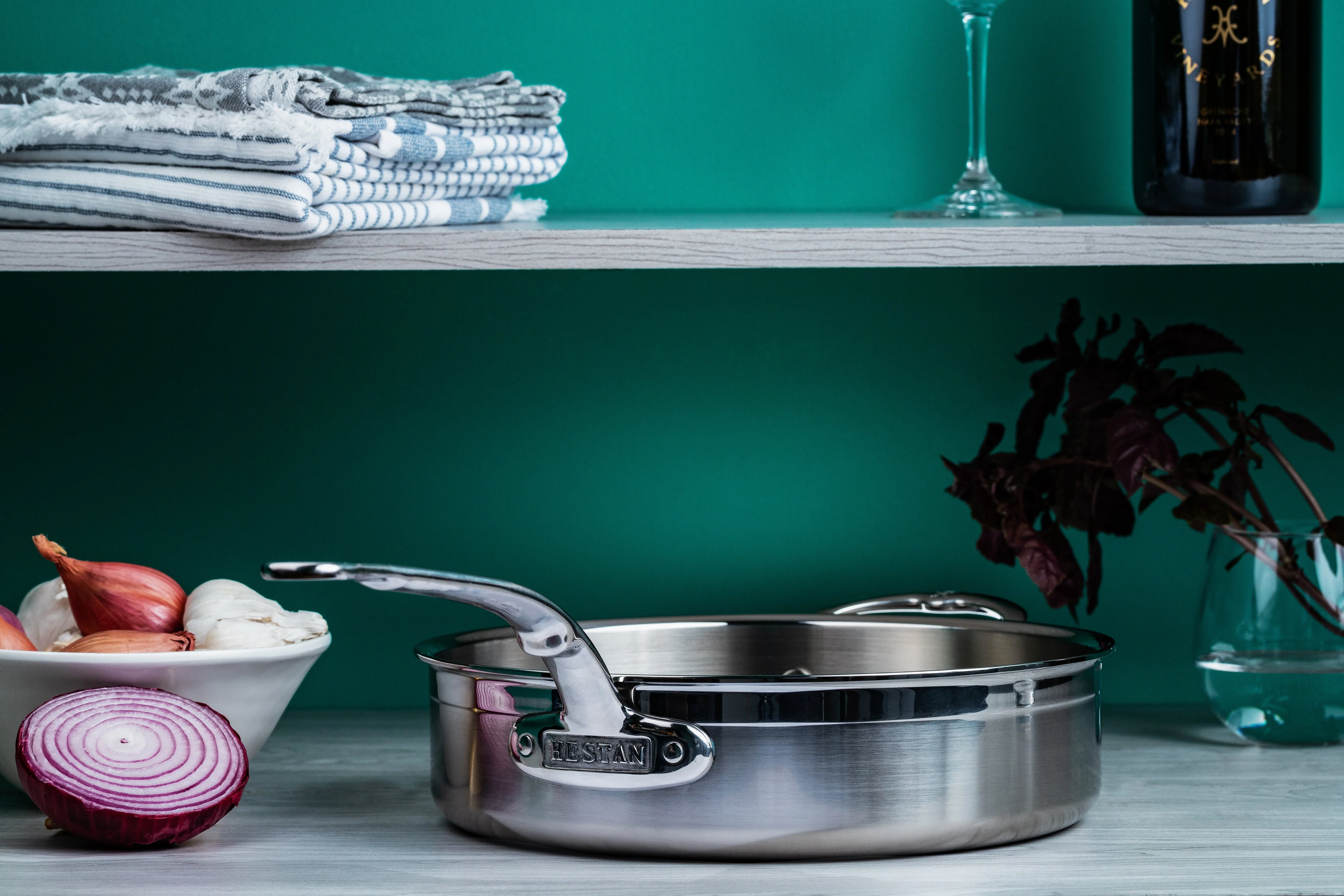 Hestan ProBond Induction Stainless Steel Sauté Pan & Lid - 26cm (3.3L) - Image 3