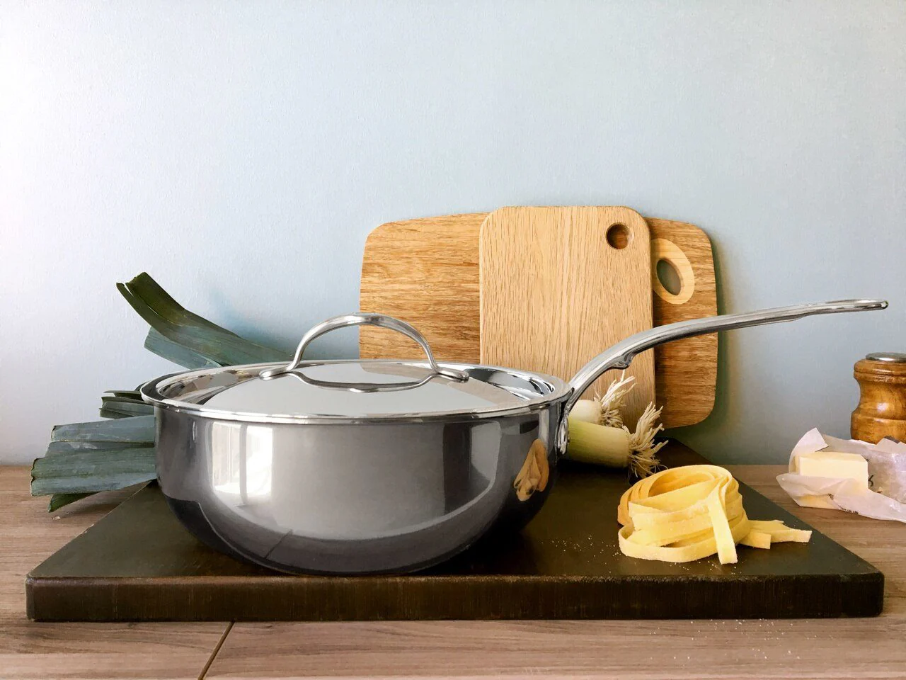Hestan NanoBond Titanium Induction Essential Pan & Lid - Medium (3.3L) & Large (4.7L) - Image 6